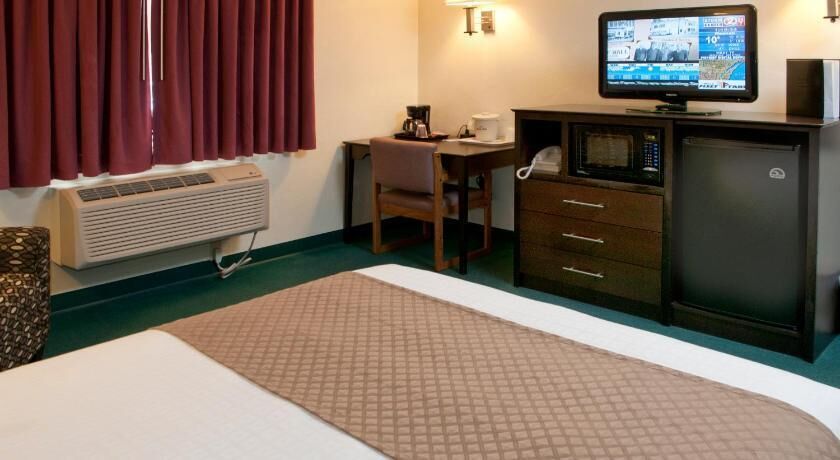 Iron/ironing board, free cots/infant beds, rollaway beds, free WiFi