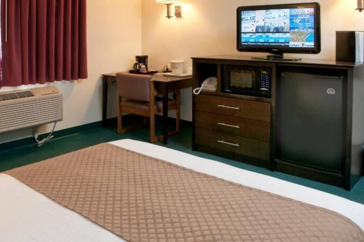 Iron/ironing board, free cots/infant beds, rollaway beds, free WiFi