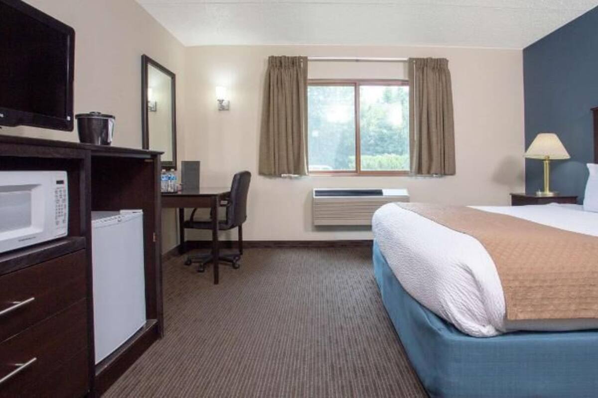 Iron/ironing board, free cots/infant beds, rollaway beds, free WiFi