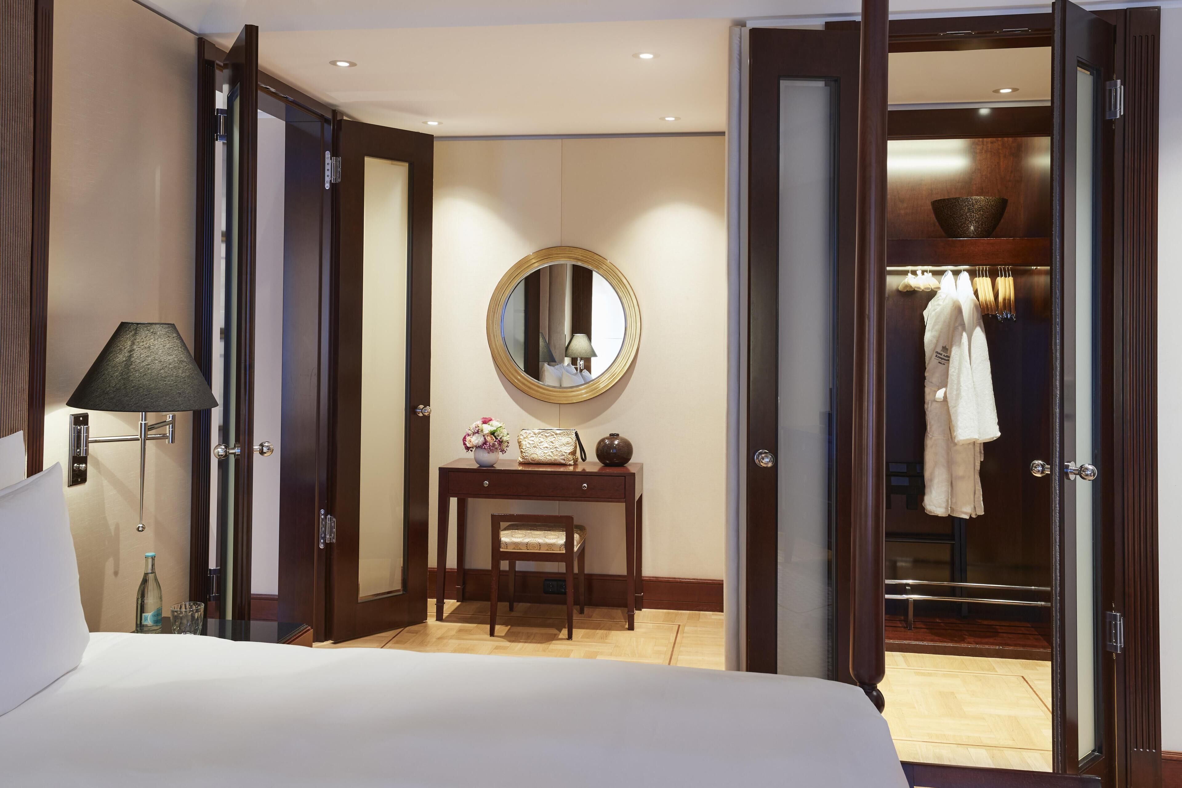 Ropa de cama de alta calidad y minibar 