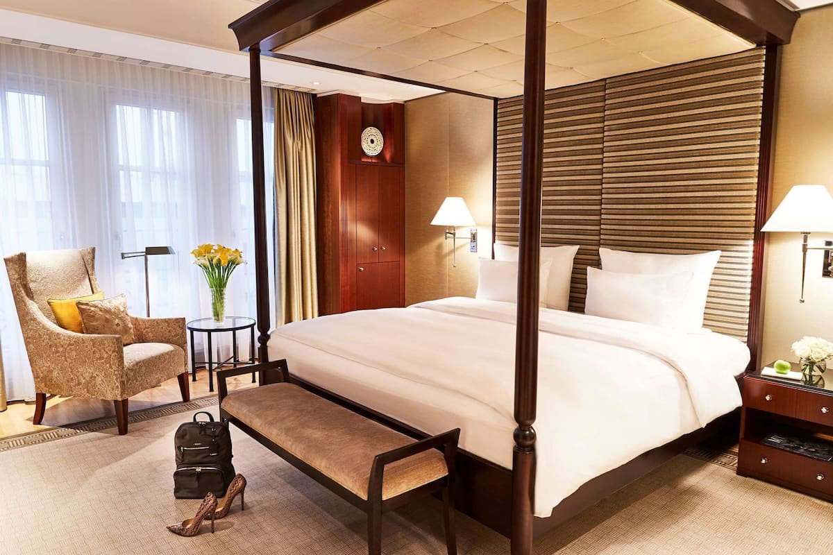 Literie de qualité supérieure, minibar, coffres-forts dans les chambres