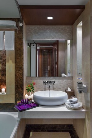 Bathroom - Park Regis Jaipur (Jaipur)