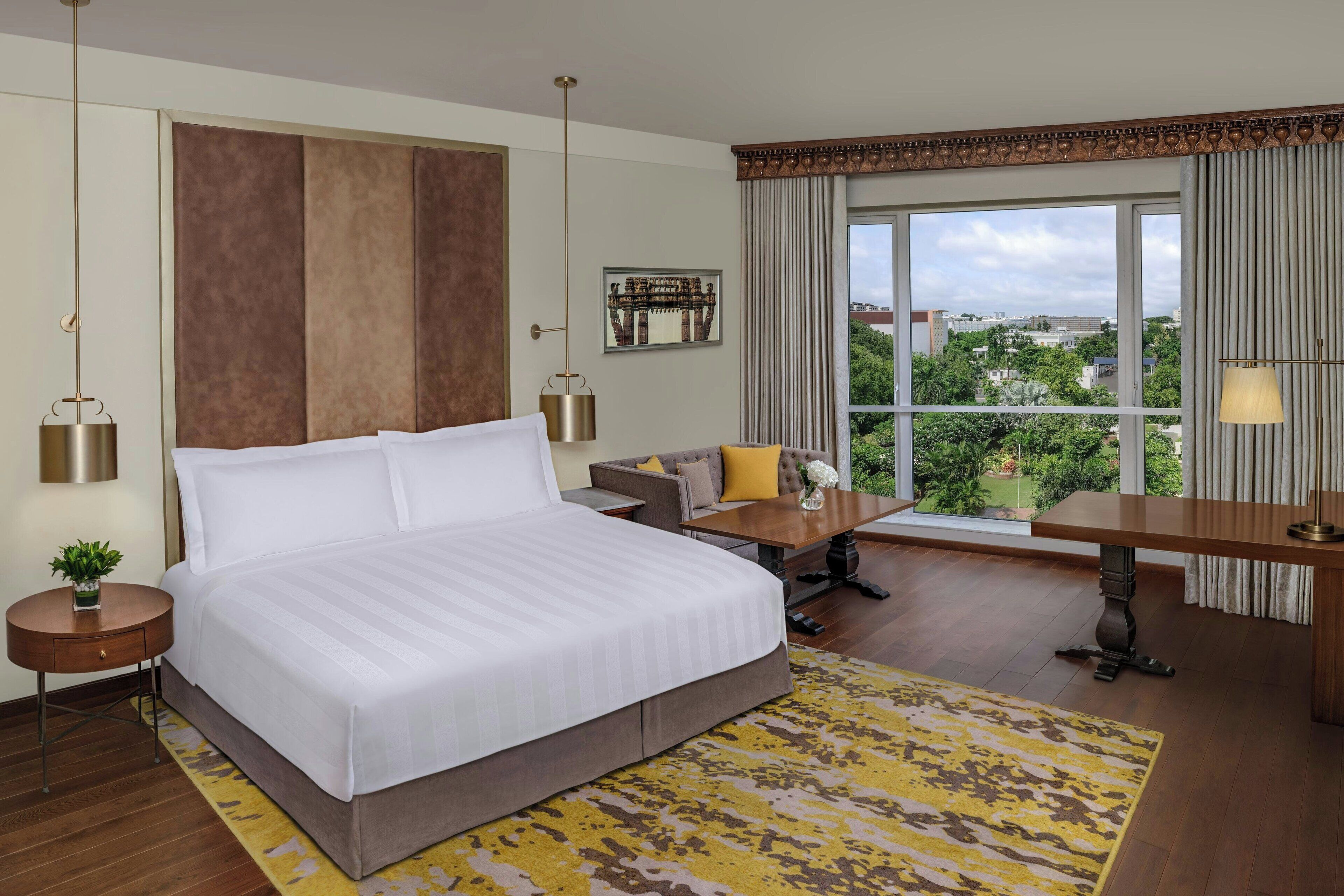 Club Room, Tower | In-room safe, desk, blackout drapes, iron/ironing board