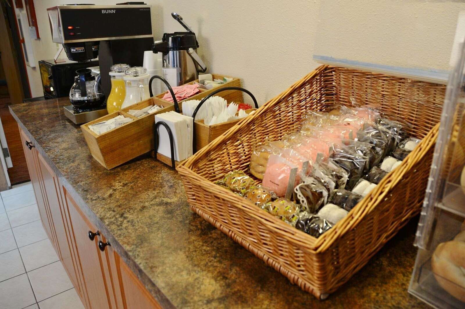 Free daily continental breakfast