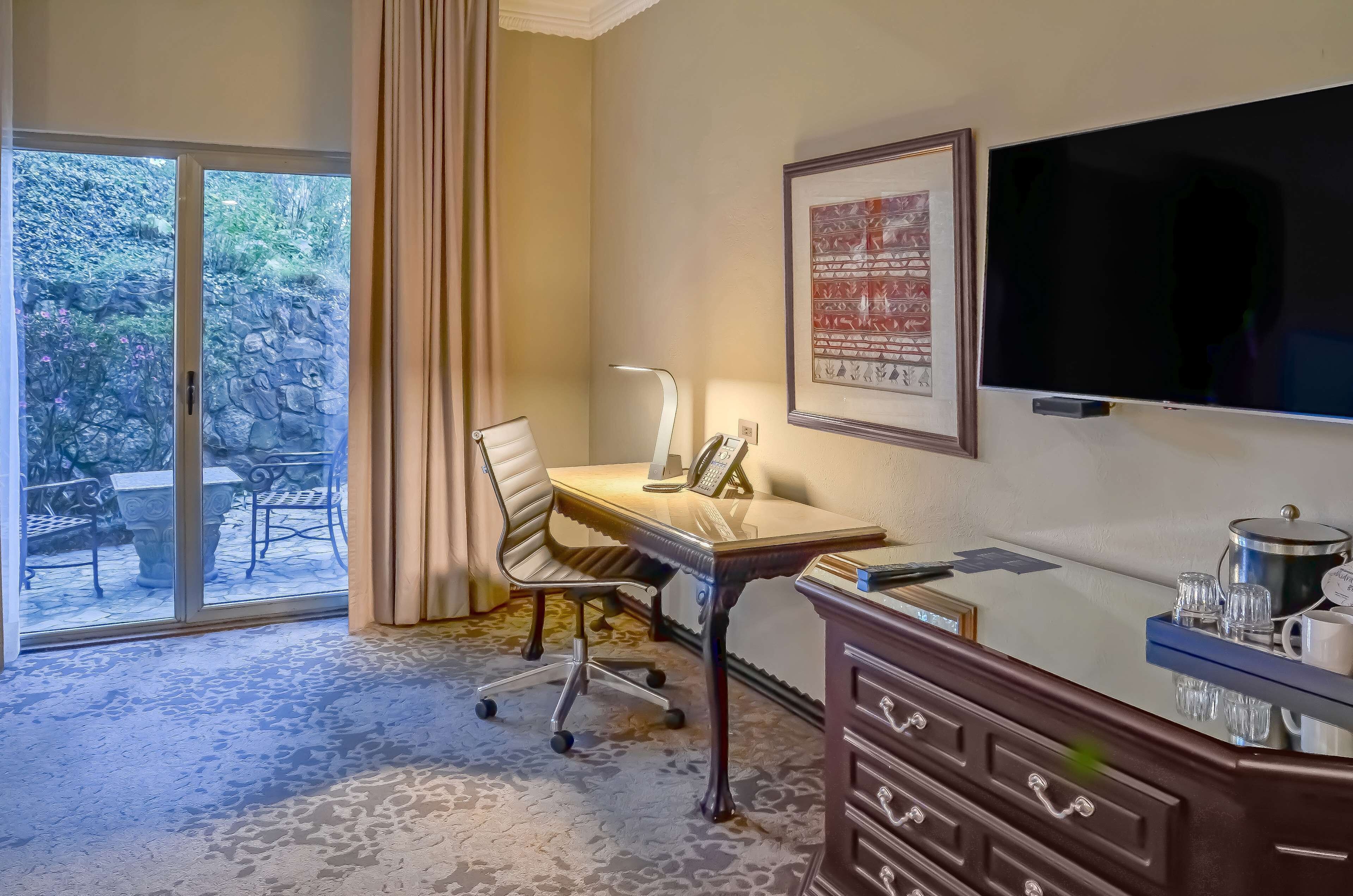 egyptian cotton sheets, hypo-allergenic bedding, down duvets