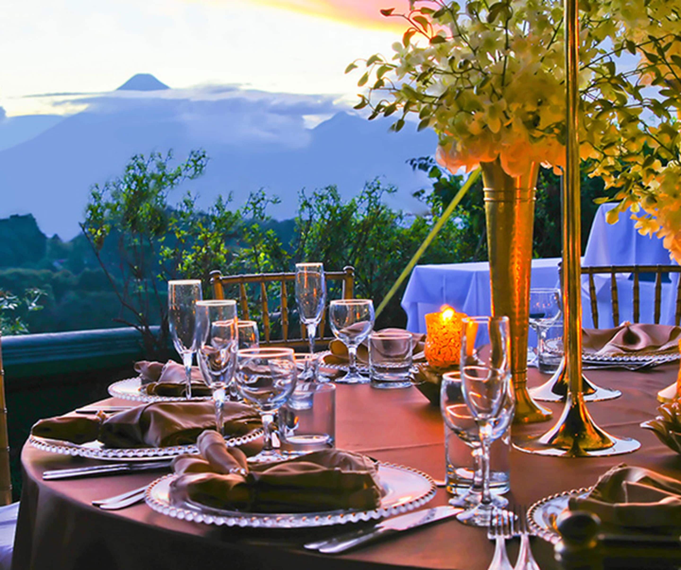 breakfast, lunch and dinner served