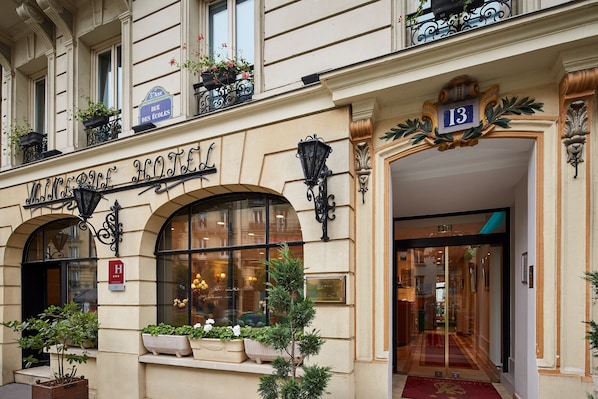 Front of property - Hôtel Minerve Paris (Paris)