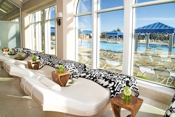 Couples treatment rooms, body treatments, aromatherapy at Beau Rivage