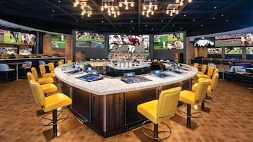 7 bar/lounge, bar per sportivi