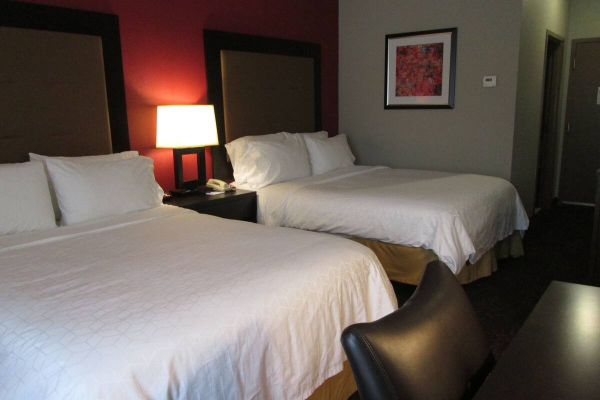 In-room safe, desk, blackout drapes, soundproofing