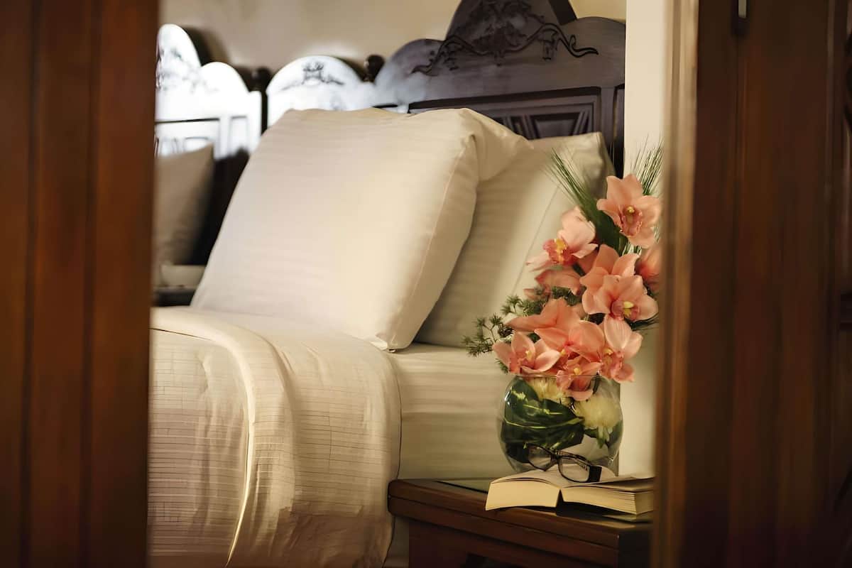 Premium bedding, minibar, in-room safe, blackout drapes