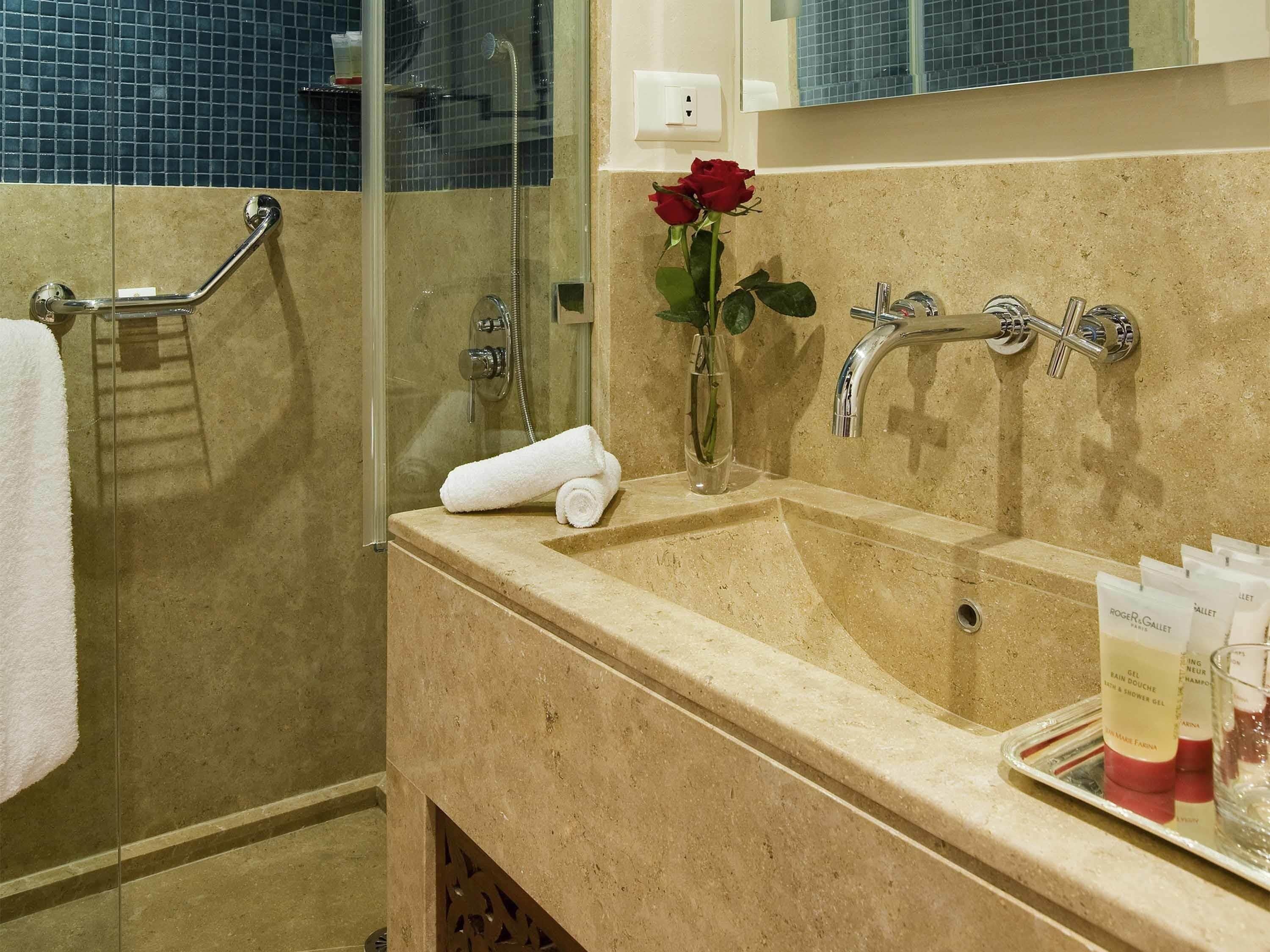 Classic Twin Room, 2 Twin Beds, Sea View | Premium bedding, minibar, in-room safe, blackout drapes