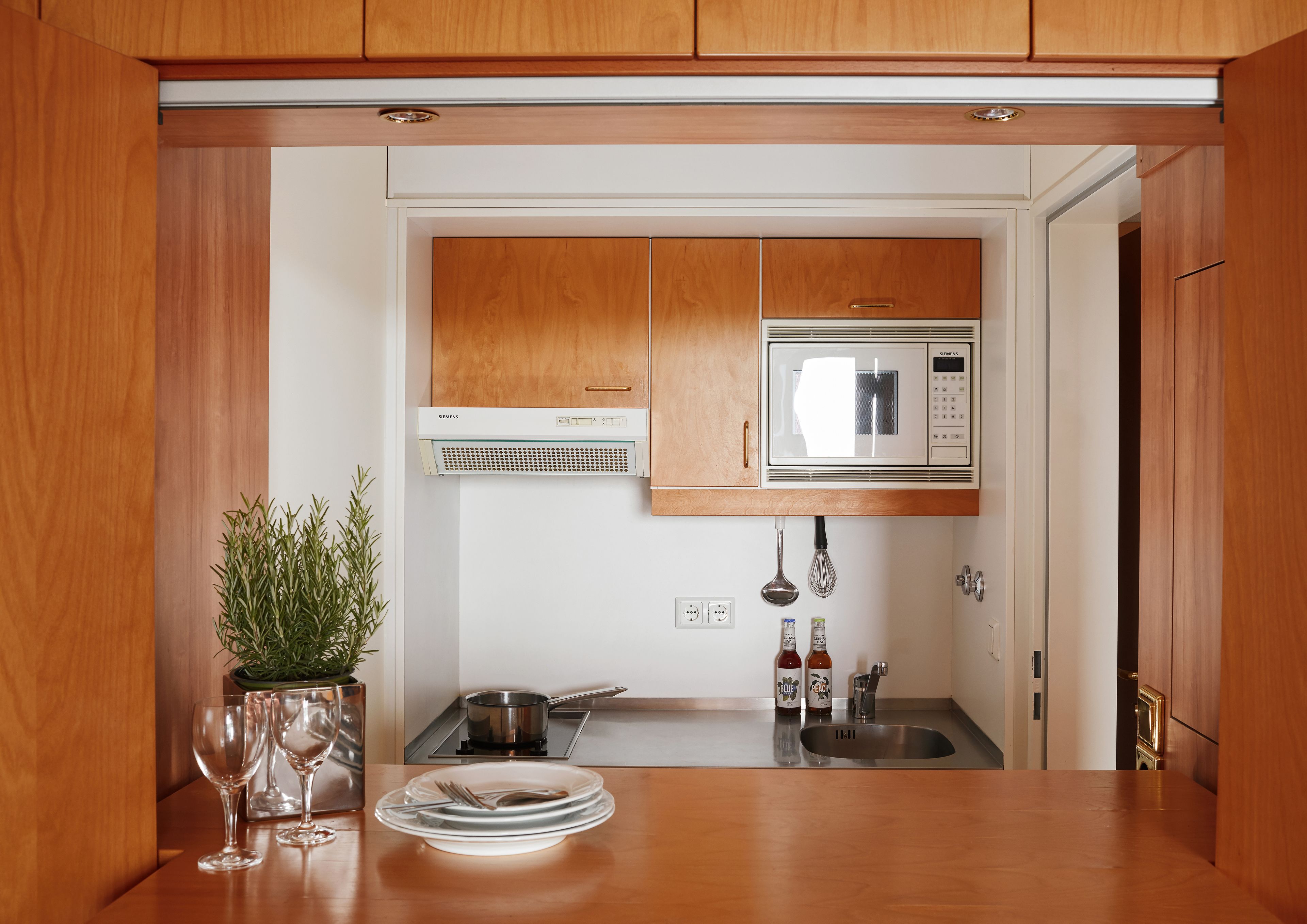 deluxe apartment | private kitchenette | coffee/tea maker, electric kettle, reusable coffee/tea filters