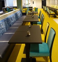 Café da manhã com buffet grátis todos os dias