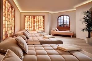 Couples treatment room(s), sauna, hot tub, steam room, body treatments