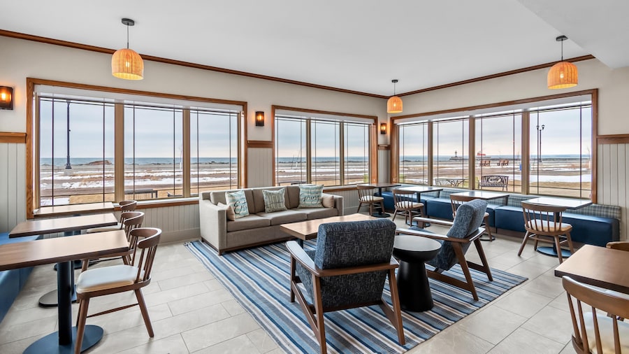 Hampton Inn Duluth Canal Park