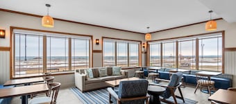 Hampton Inn Duluth Canal Park