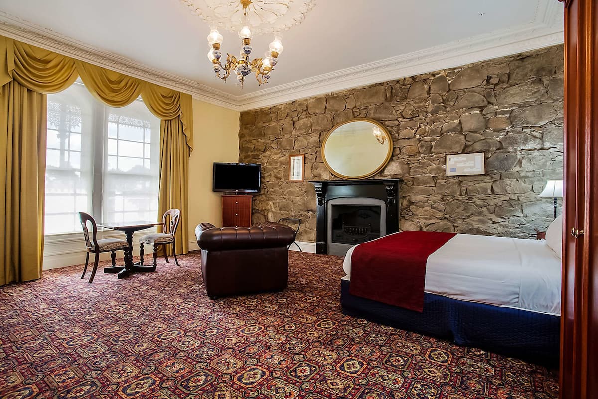 minibar, desk, iron/ironing board, rollaway beds