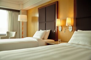 Deluxe family twin room (free use of swimming pool for 2 people) | Hochwertige Bettwaren, Daunenbettdecken, Minibar, Zimmersafe