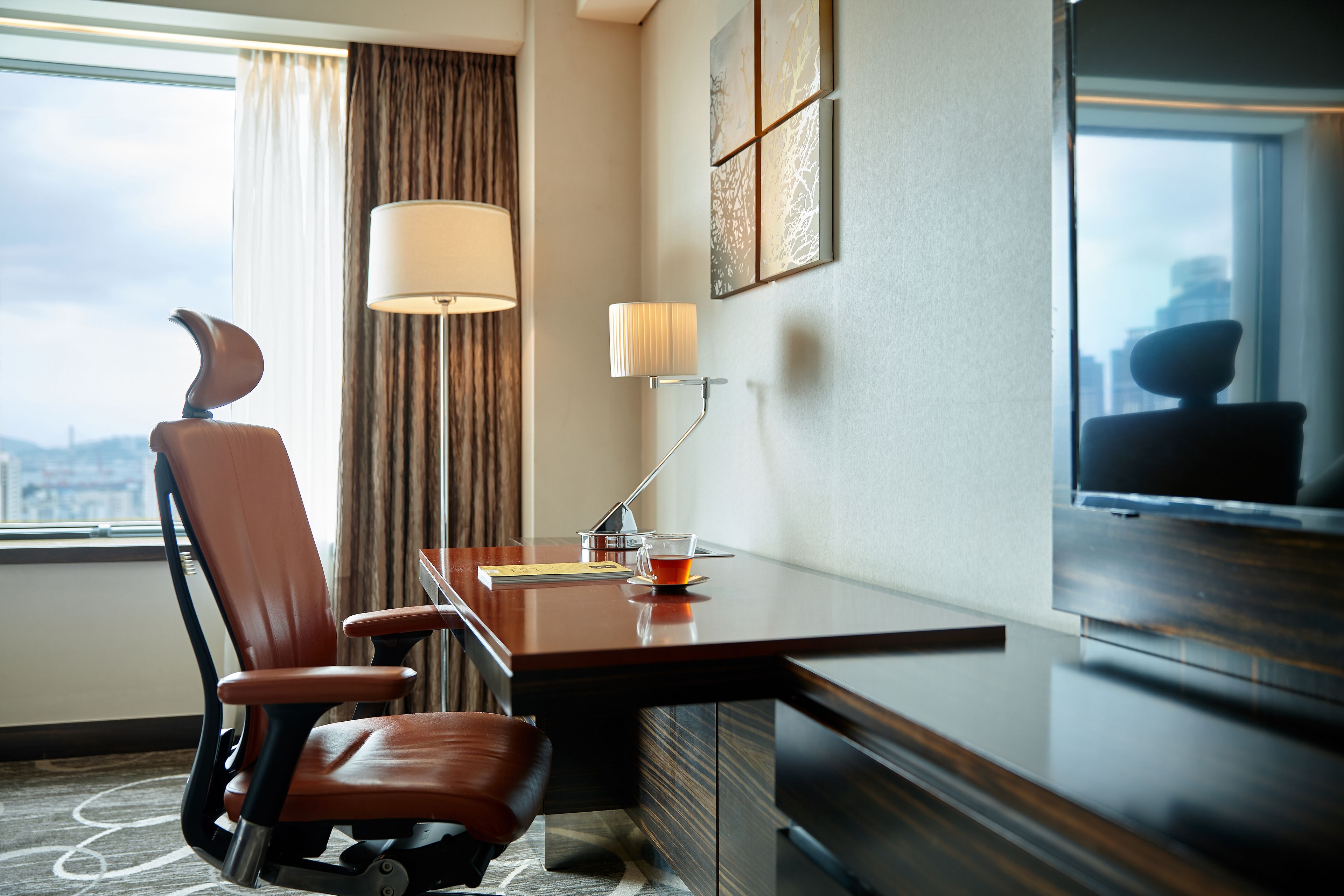 premium bedding, down duvets, minibar, in-room safe