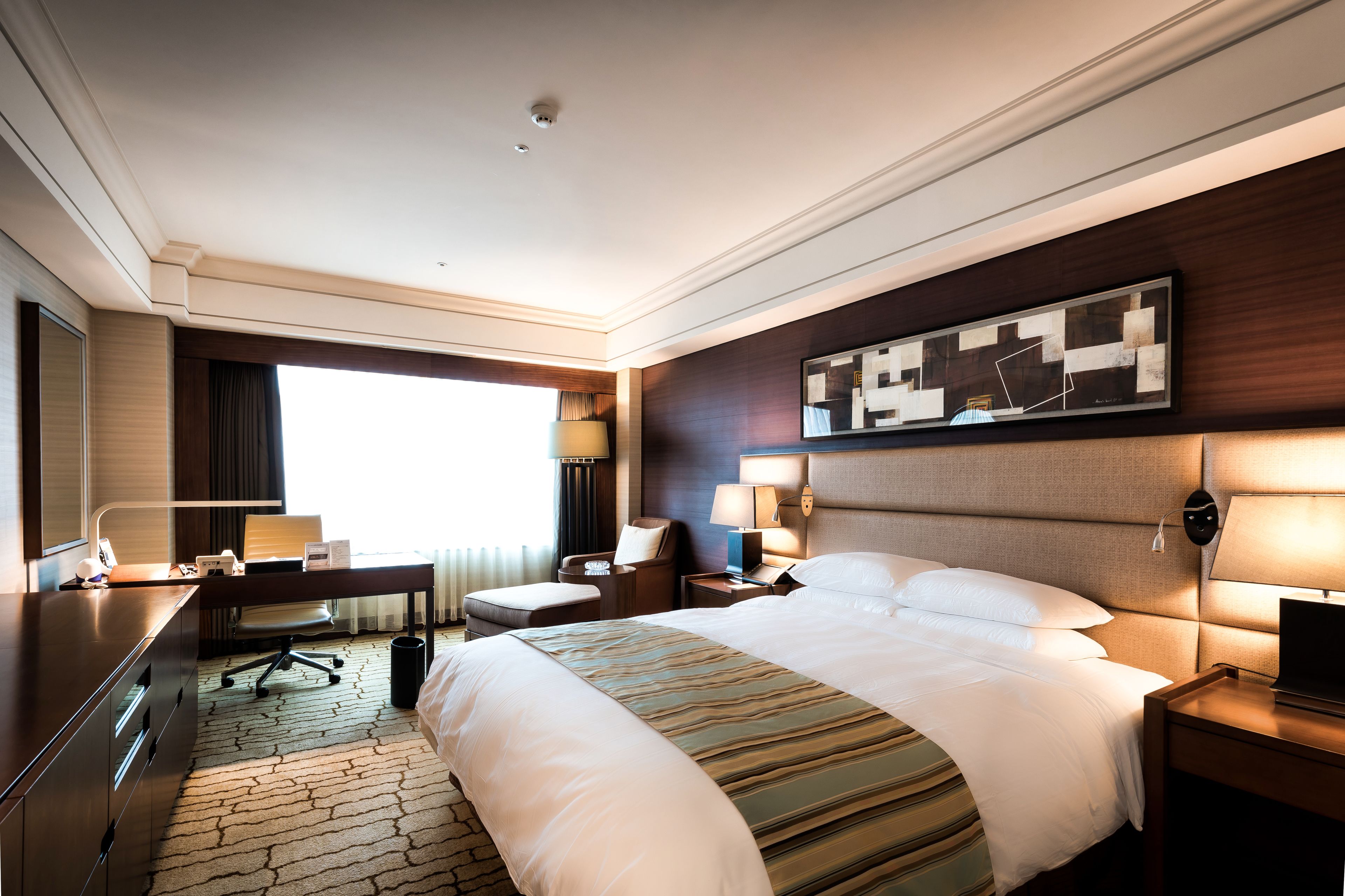 junior suite double room (club lounge access included) | premium bedding, down duvets, minibar, in-room safe