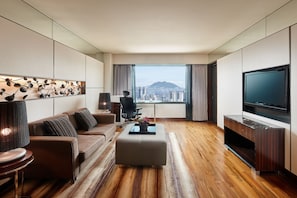 클럽 프리미어 스위트 더블룸 (클럽 라운지 포함) | 고급 침구, 오리/거위털 이불, 미니바, 객실 내 금고