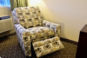 高档床上用品、隔音、熨斗/熨衣板、婴儿床