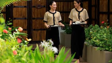 Espace de soins pour les couples, massages aux pierres chaudes