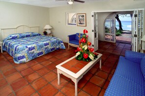 Studio Suite, 1 King Bed with Sofa bed | In-room safe, desk, blackout drapes, iron/ironing board