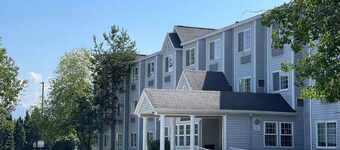 Baymont Inn & Suites by Wyndham Anchorage Airport