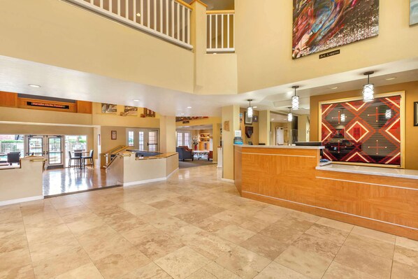 Lobby - Hilton Vacation Club Varsity Club Tucson (Tucson)