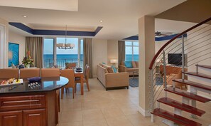 In-room safe, blackout drapes, iron/ironing board, cribs/infant beds - Divi Aruba Phoenix Beach Resort (Noord)