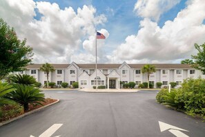 Exterior - Microtel Inn & Suites by Wyndham Pooler/Savannah (Pooler)
