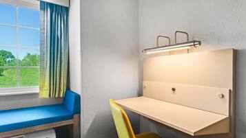 Desk, blackout drapes, free WiFi, bed sheets