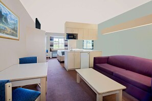 Bureau, rideaux occultants, Wi-Fi gratuit, draps fournis