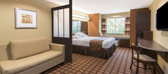 Microtel Inn & Suites by Wyndham North Canton