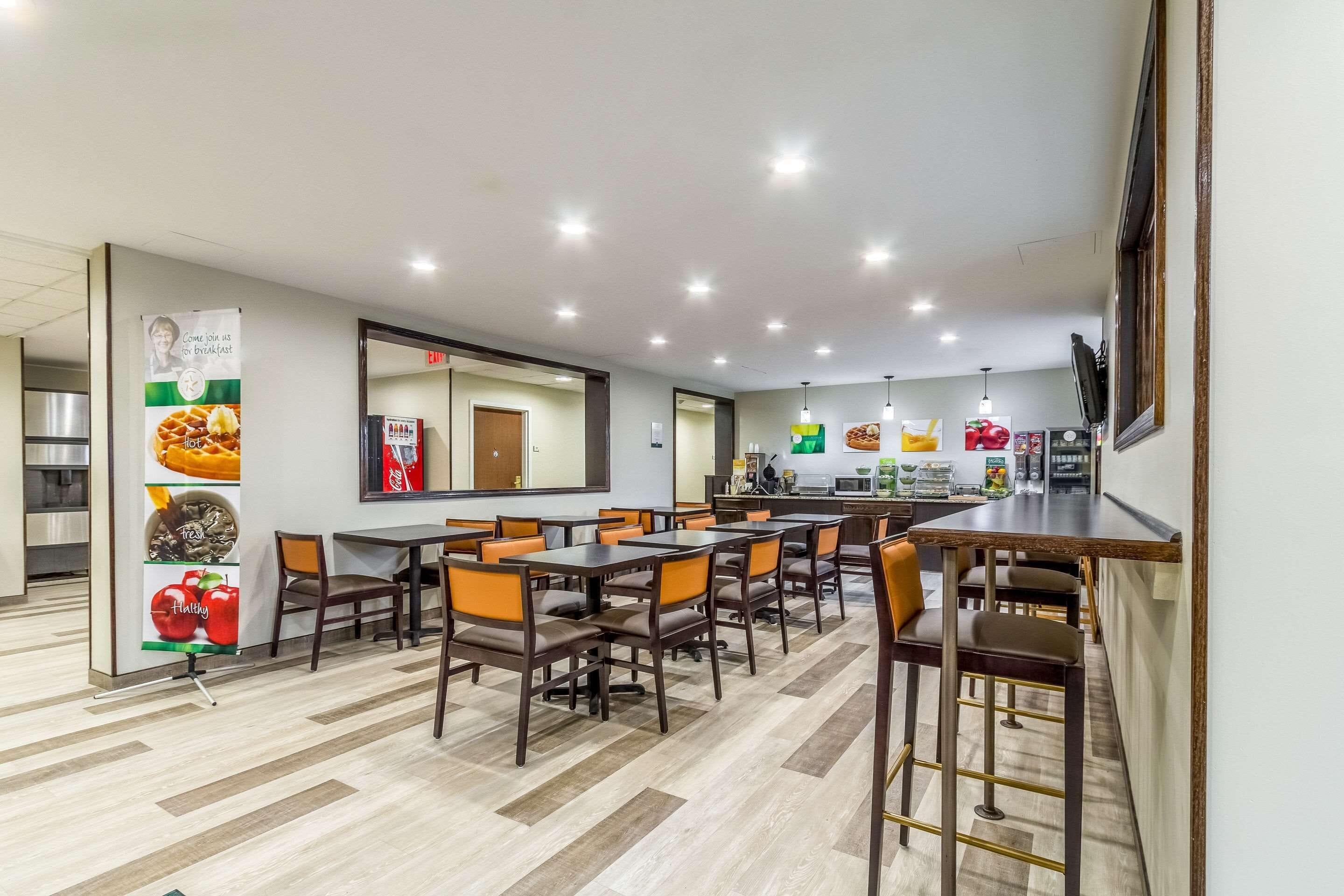 free daily continental breakfast