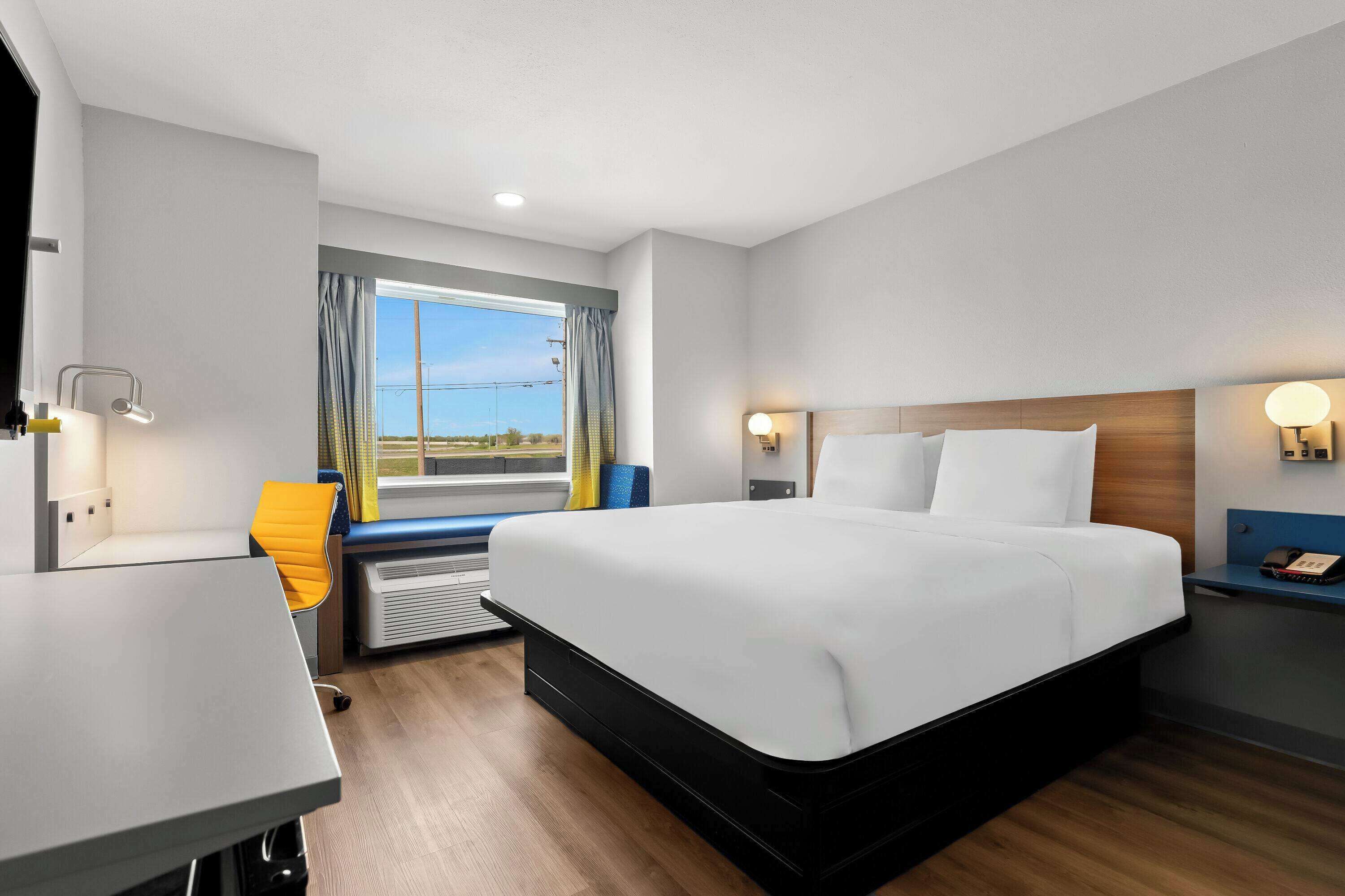Photo - Microtel Inn & Suites by Wyndham Tulsa - Catoosa Route 66