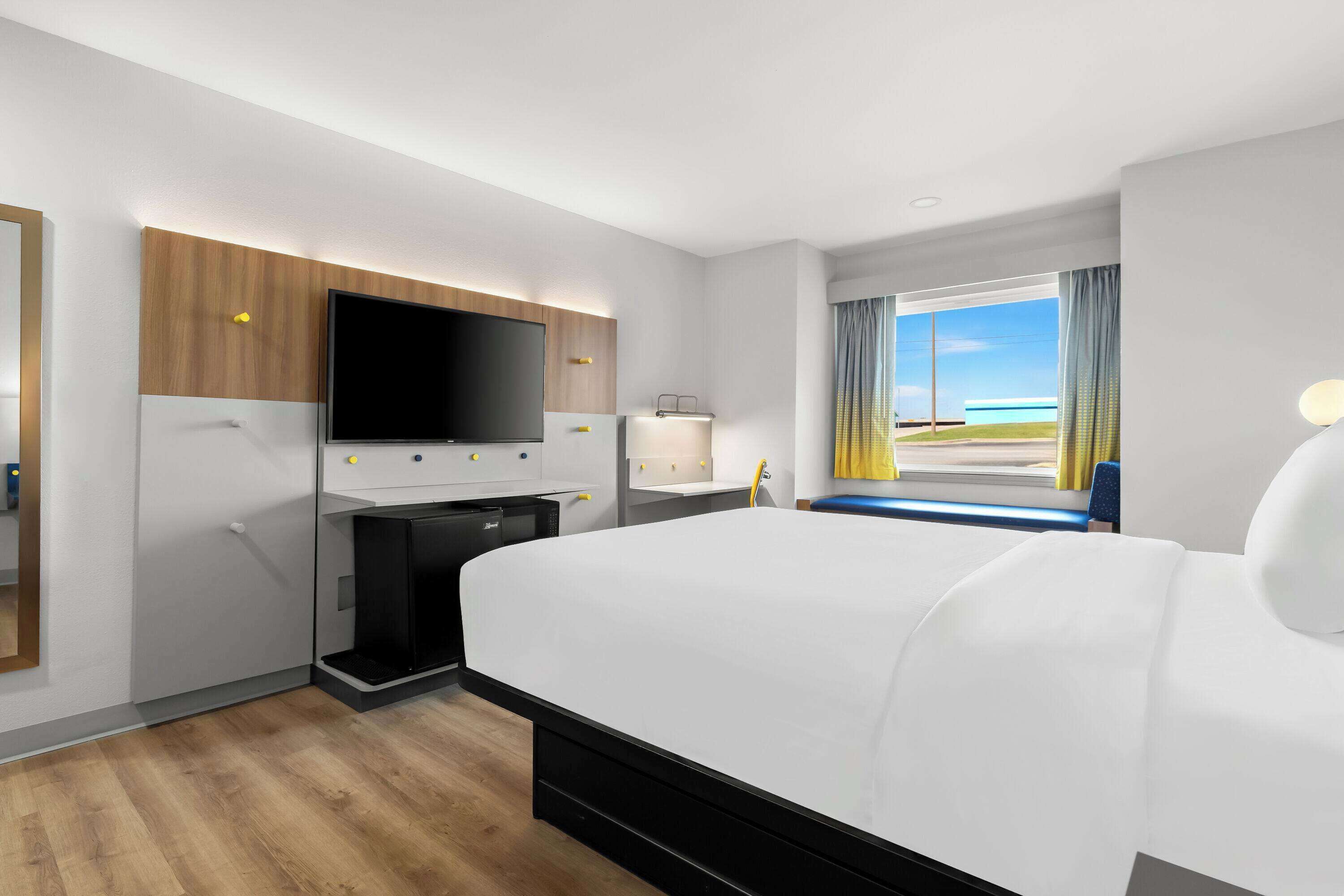 Photo - Microtel Inn & Suites by Wyndham Tulsa/Catoosa Route 66