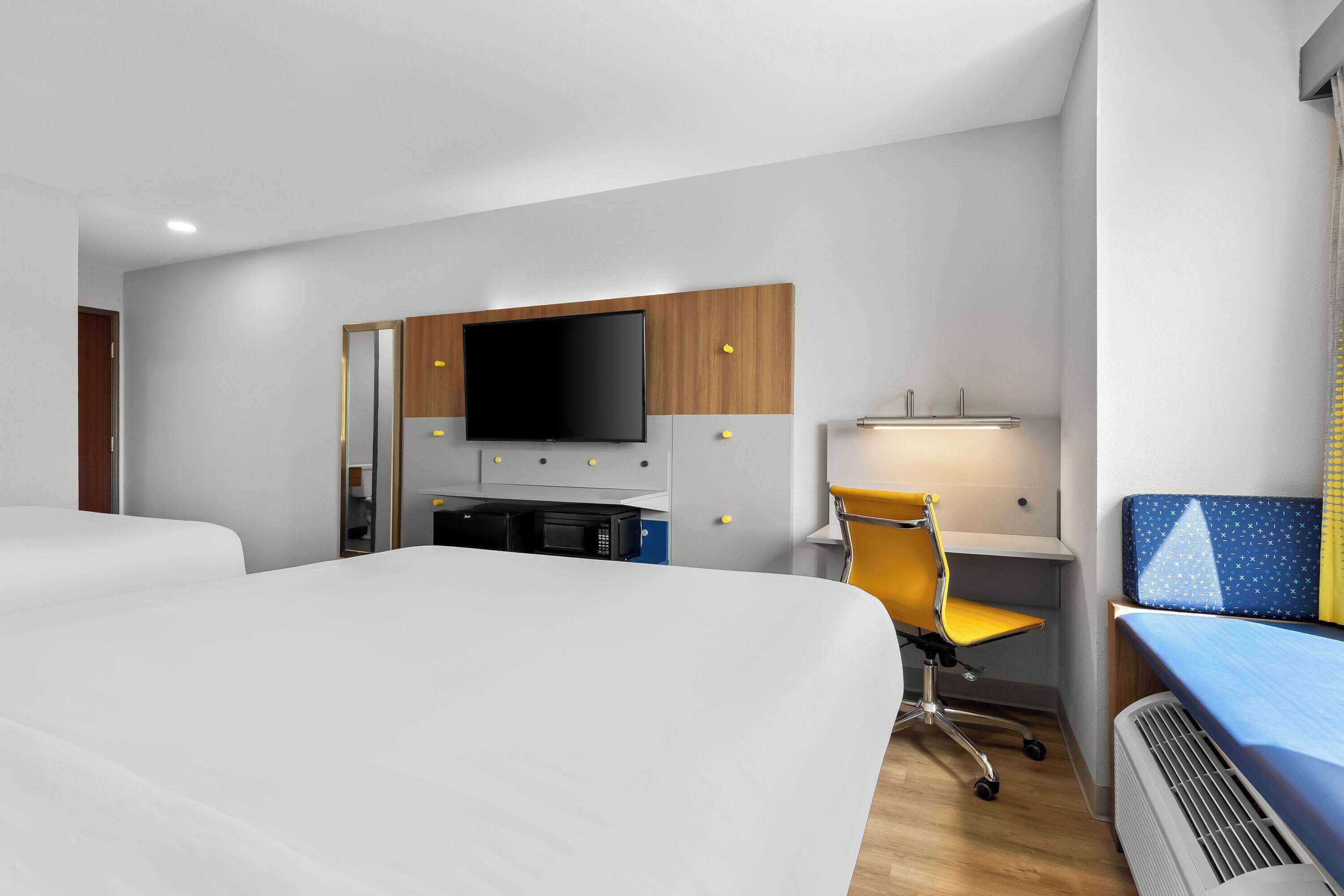 Photo - Microtel Inn & Suites by Wyndham Tulsa - Catoosa Route 66