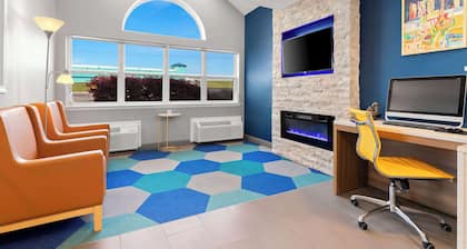 Microtel Inn & Suites by Wyndham Tulsa/Catoosa Route 66