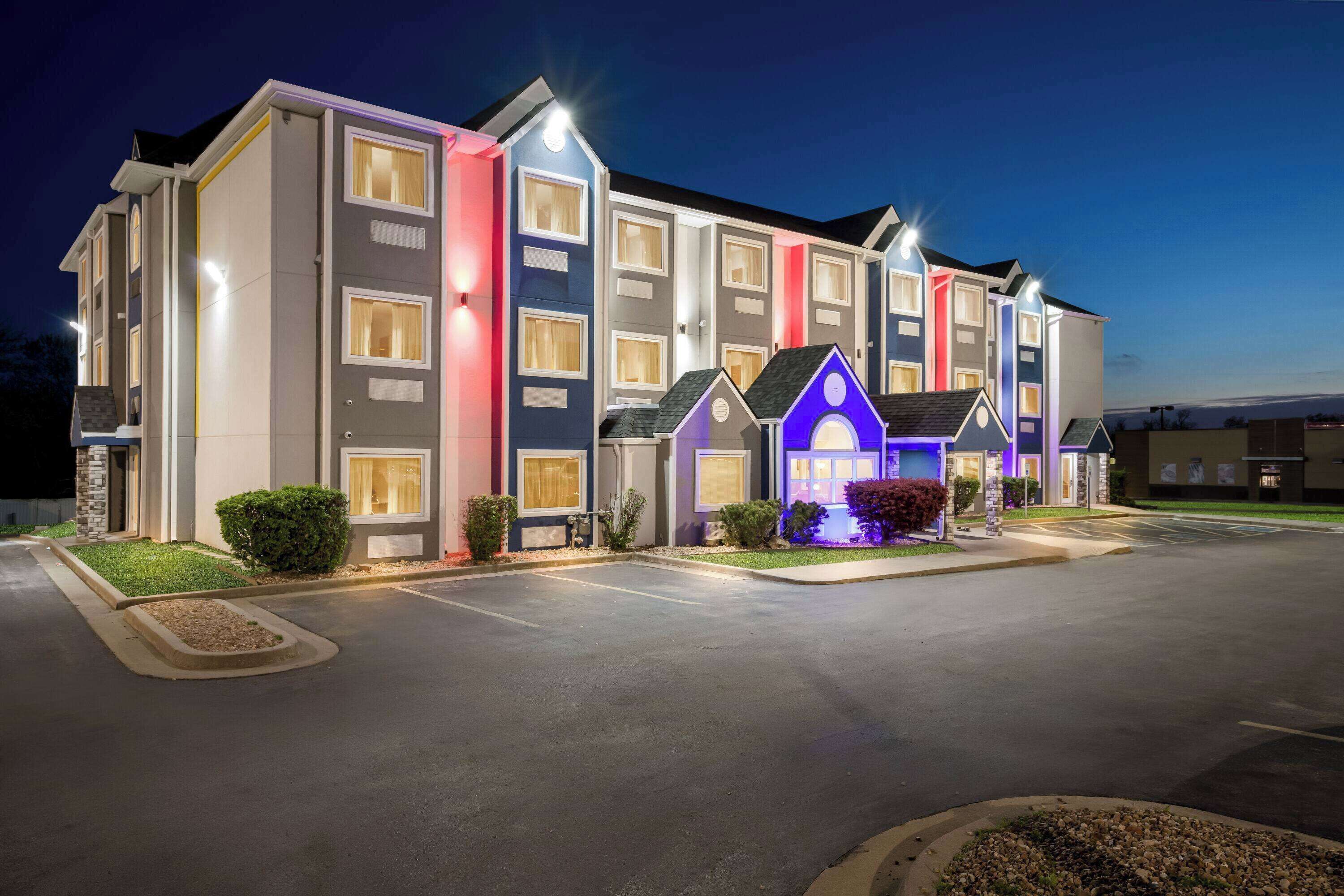 Photo - Microtel Inn & Suites by Wyndham Tulsa - Catoosa Route 66