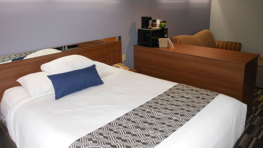 Microtel Inn & Suites by Wyndham Sioux Falls