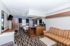 Suite Studio, 1 grand lit, non-fumeurs | Couette en duvet d'oie, surmatelas, bureau, fer et planche à repasser
