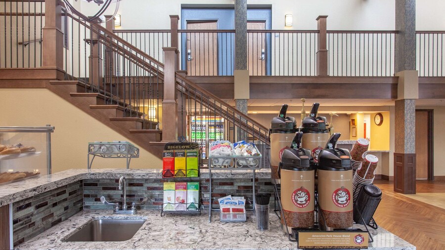 AmericInn by Wyndham Mankato Event Center