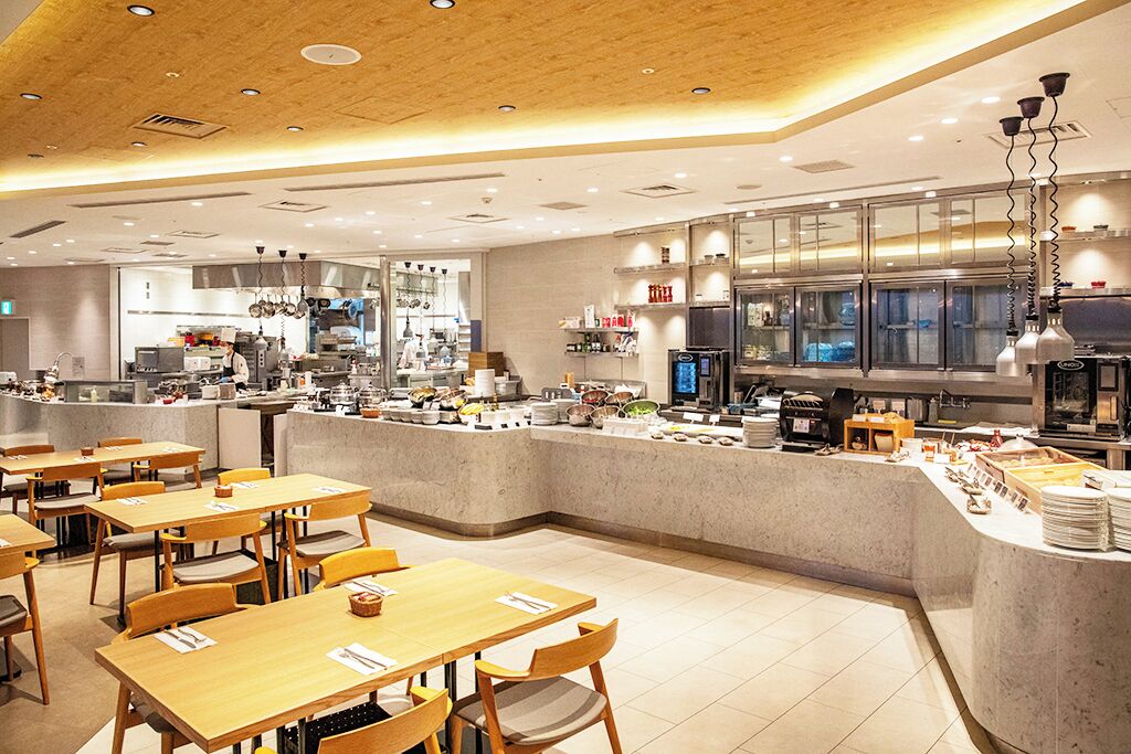 Desayuno buffet (JPY 3800 por persona) 