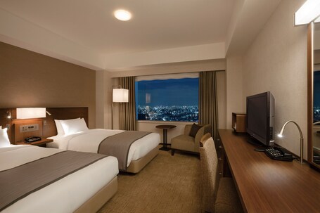 Century Southern Tower Hotel - Image 3