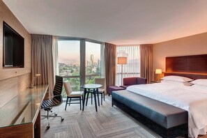 高級寢具、Select Comfort 床墊、迷你吧、客房內保險箱