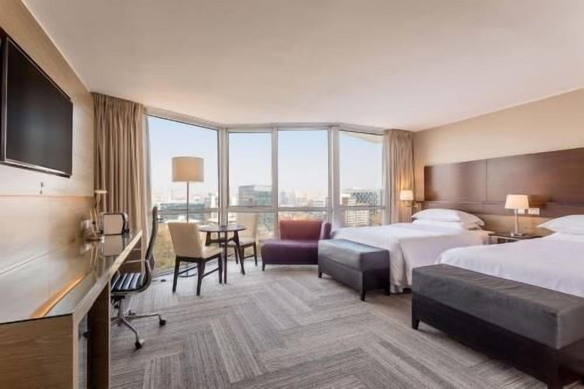 Hochwertige Bettwaren, Select-Comfort-Betten, Minibar, Zimmersafe