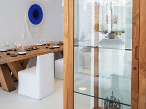 Royal Blu Mansion (Mykonos Royal Villa) with Private Pool | Esszimmer